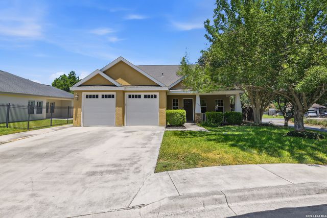 1720 Nordberg, Seguin, TX 78155