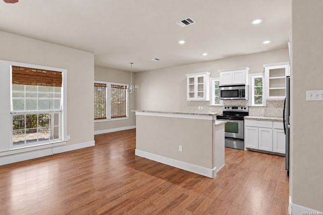 1720 Nordberg, Seguin, TX 78155
