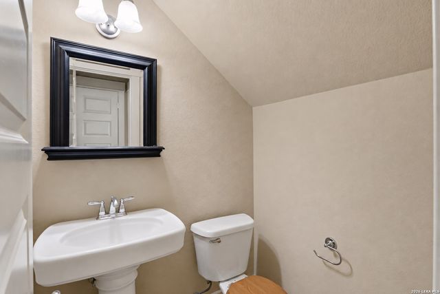 1720 Nordberg, Seguin, TX 78155