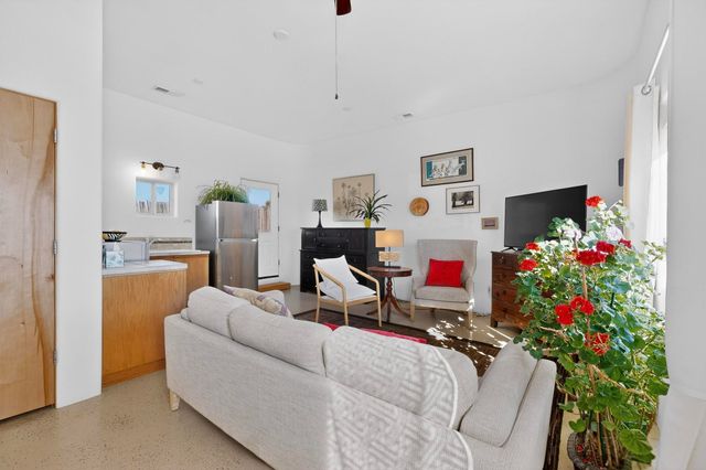 3 Solano Court, Santa Fe, NM 87508