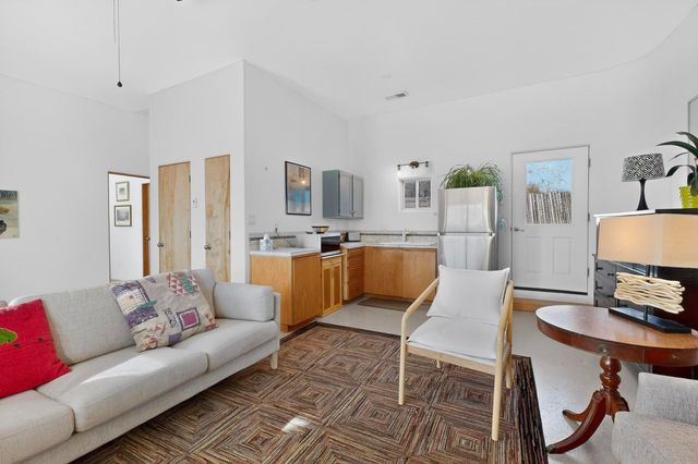 3 Solano Court, Santa Fe, NM 87508