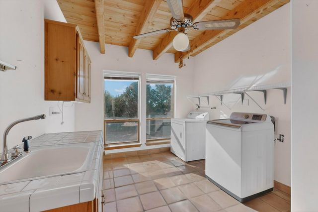 3 Solano Court, Santa Fe, NM 87508