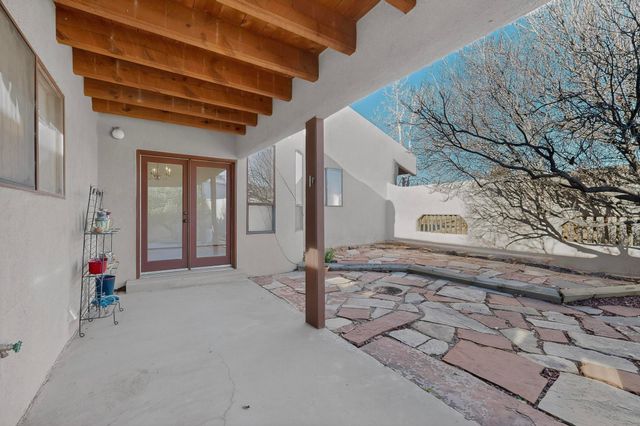 3 Solano Court, Santa Fe, NM 87508