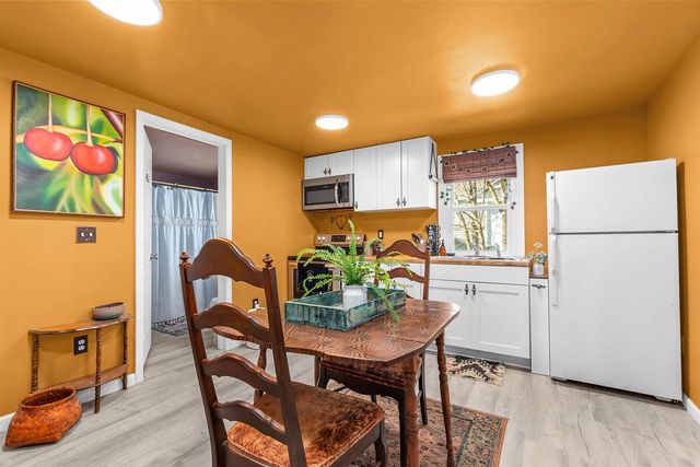 231 W SMITH AVENUE, Oshkosh, WI 54901