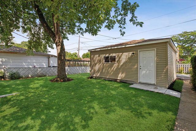 3820 Dobson Street, Skokie, IL 60076