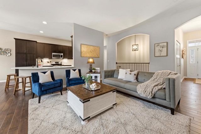 1909 Foxcroft LANE, Waukesha, WI 53189