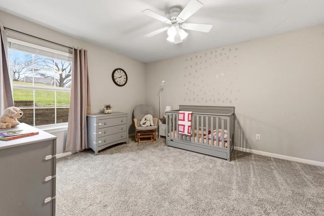 1909 Foxcroft LANE, Waukesha, WI 53189