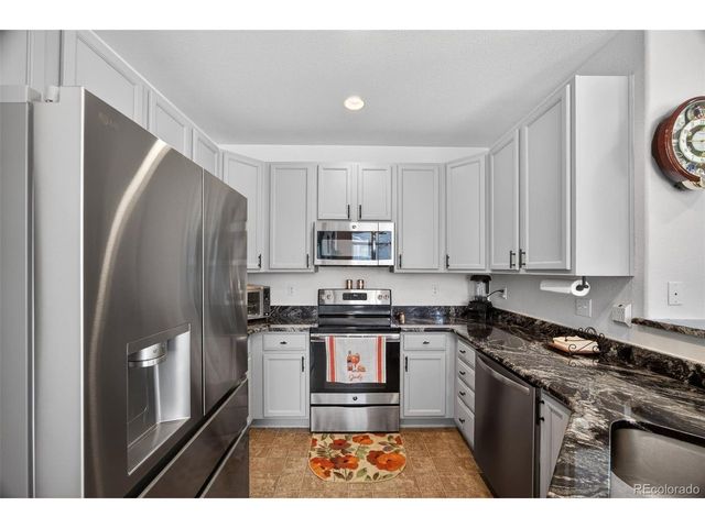 160 Granby Way A, Aurora, CO 80011