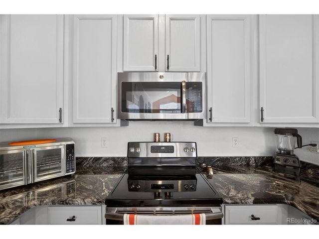 160 Granby Way A, Aurora, CO 80011