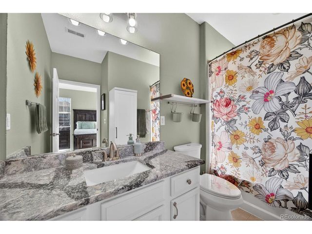 160 Granby Way A, Aurora, CO 80011