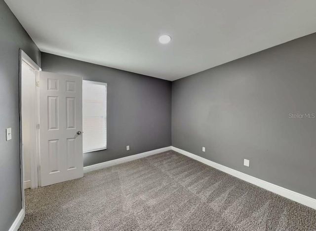 2418 RADNOR AVENUE, Orlando, FL 32826