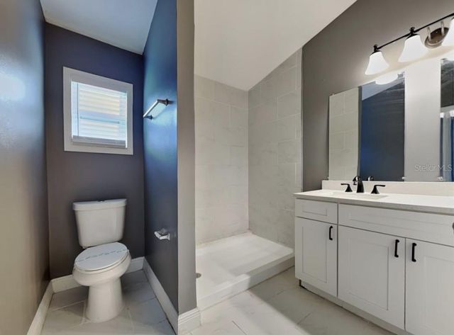 2418 RADNOR AVENUE, Orlando, FL 32826