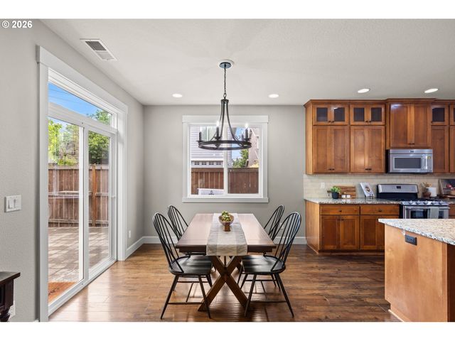 12795 LINDSAY ANNE Ln, Oregon City, OR 97045