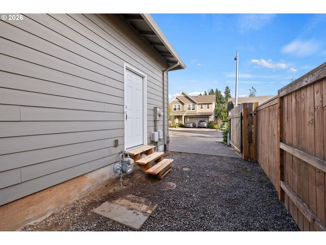 12795 LINDSAY ANNE Ln, Oregon City, OR 97045