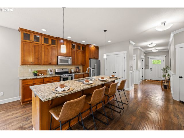 12795 LINDSAY ANNE Ln, Oregon City, OR 97045