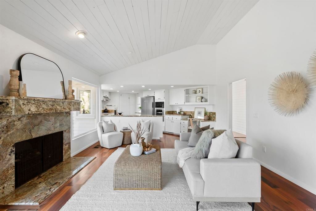 Image 22 of property listing at 541 S Granados Avenue, Solana Beach, CA 92075