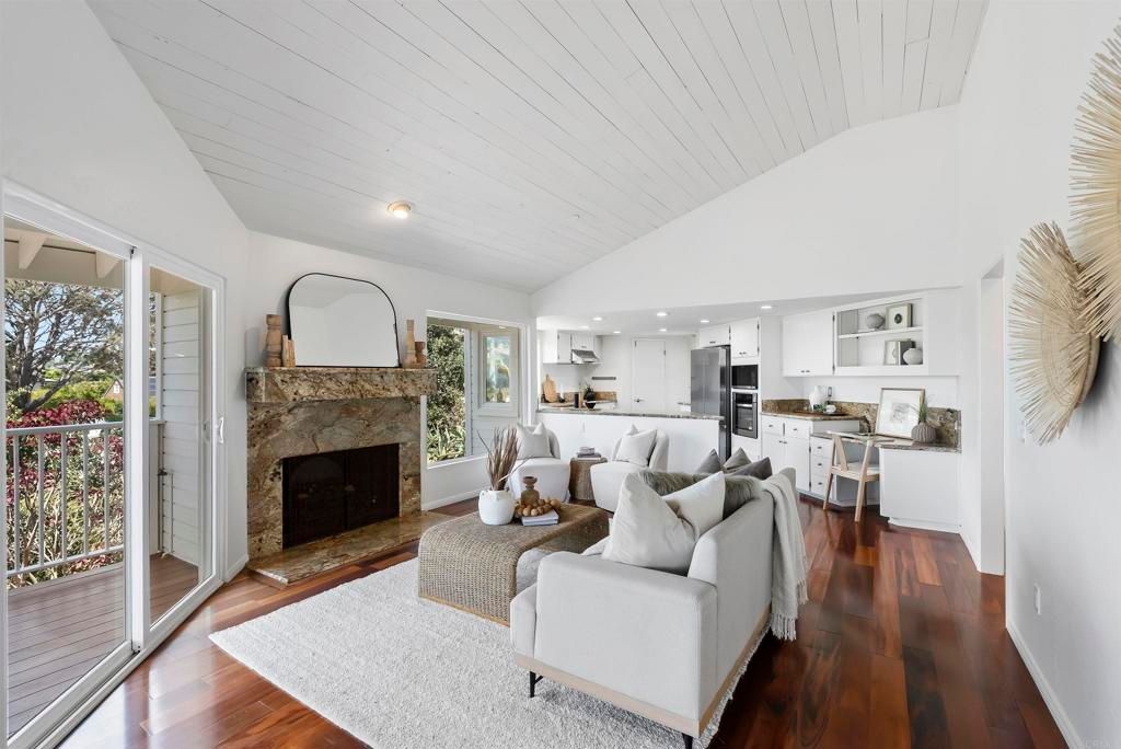 Image 24 of property listing at 541 S Granados Avenue, Solana Beach, CA 92075