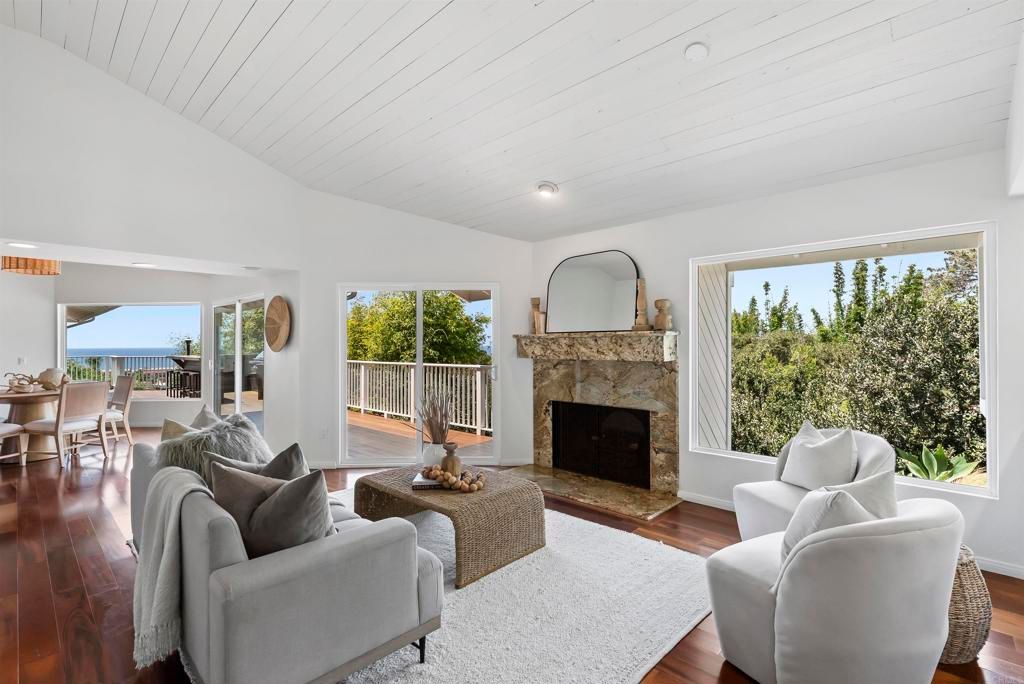 Image 25 of property listing at 541 S Granados Avenue, Solana Beach, CA 92075
