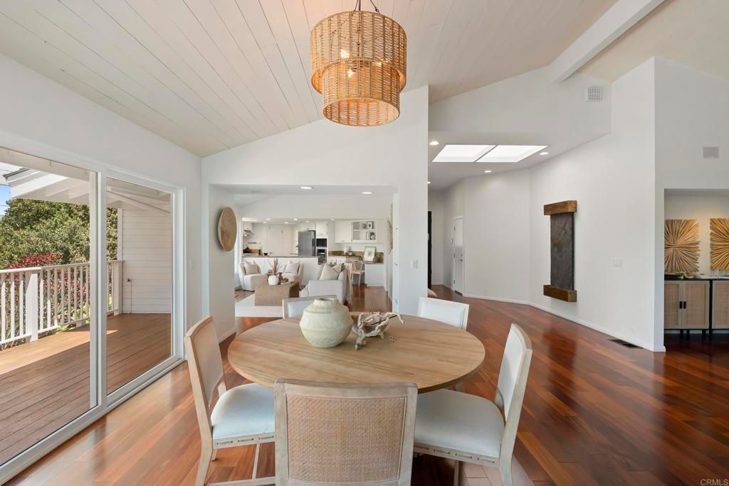 Image 28 of property listing at 541 S Granados Avenue, Solana Beach, CA 92075