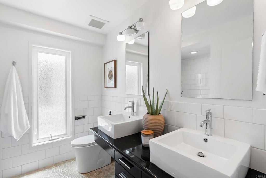 Image 61 of property listing at 541 S Granados Avenue, Solana Beach, CA 92075
