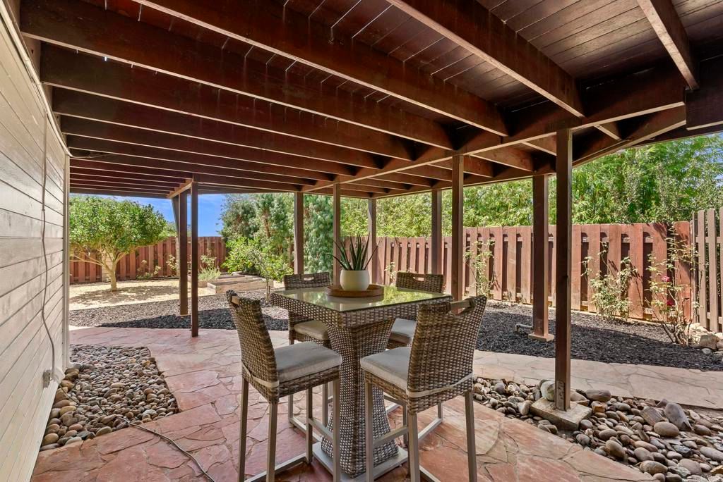 Image 68 of property listing at 541 S Granados Avenue, Solana Beach, CA 92075