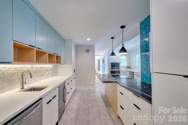 486 Willow Cove Road, Lake Wylie, SC 29710