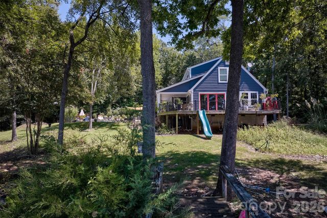 486 Willow Cove Road, Lake Wylie, SC 29710