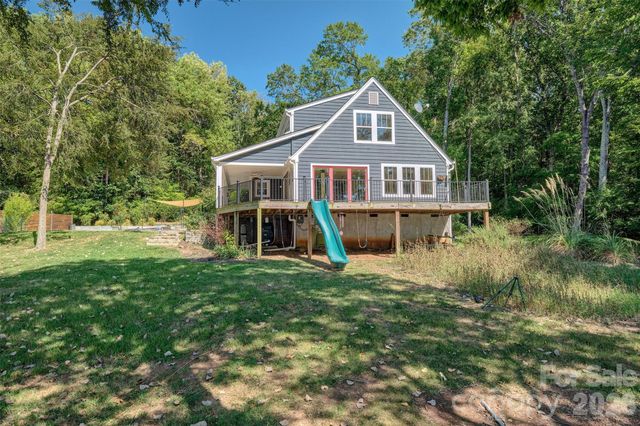 486 Willow Cove Road, Lake Wylie, SC 29710