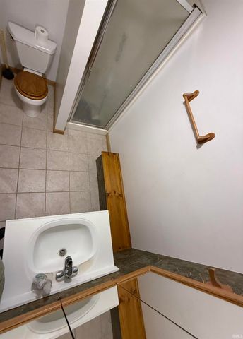 197 County Estates Drive, Mitchell, IN 47446