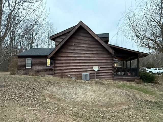 197 County Estates Drive, Mitchell, IN 47446