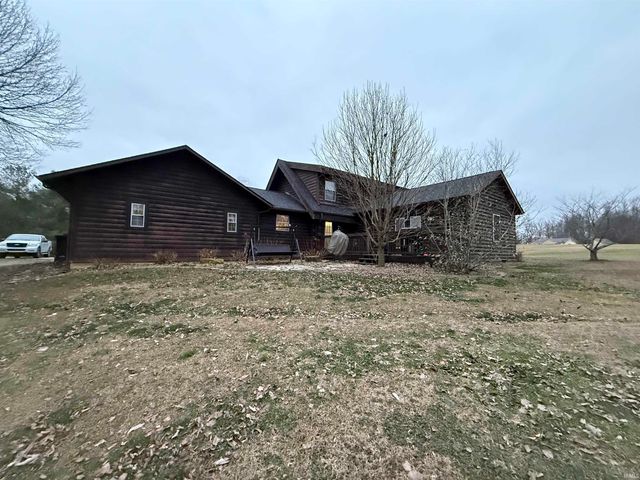 197 County Estates Drive, Mitchell, IN 47446