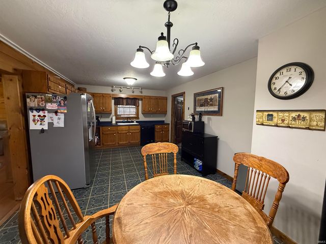 197 County Estates Drive, Mitchell, IN 47446