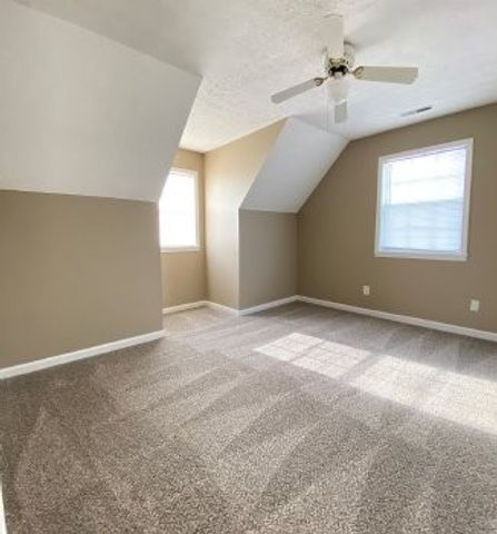 630 Hugh Hunter Rd, Oak Grove, KY 42262