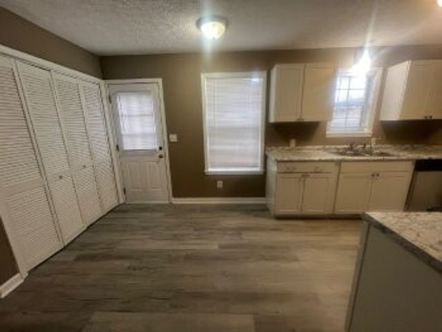 630 Hugh Hunter Rd, Oak Grove, KY 42262