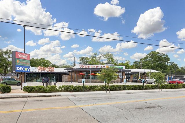 9825 Westview Drive, Houston, TX 77055