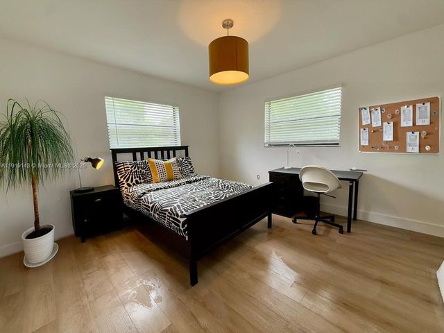 6250 SW 58th Pl 1, South Miami, FL 33143