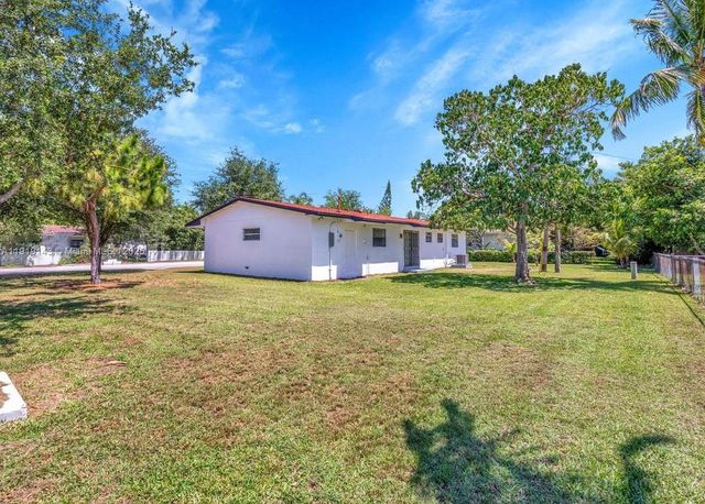 6250 SW 58th Pl 1, South Miami, FL 33143