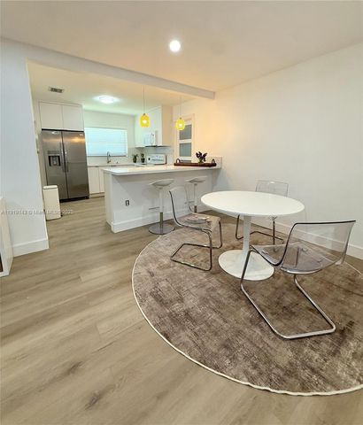 6250 SW 58th Pl 1, South Miami, FL 33143