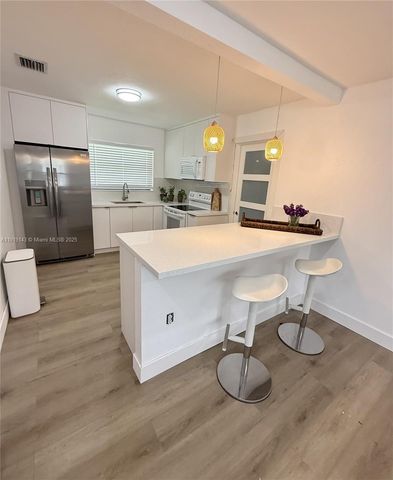 6250 SW 58th Pl 1, South Miami, FL 33143