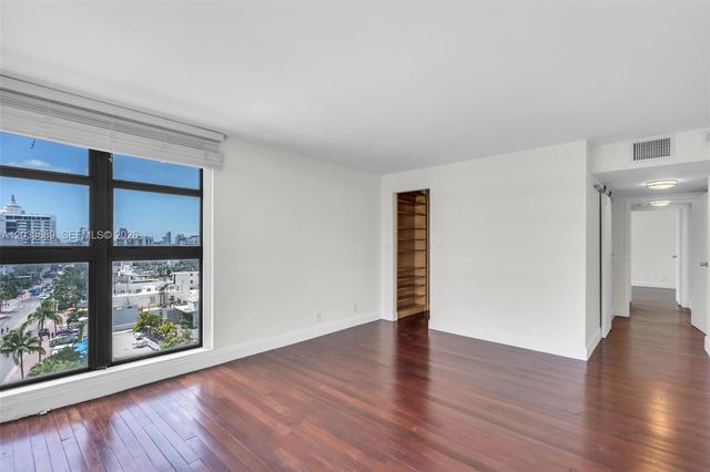 1800 Collins Avenue 10F, Miami Beach, FL 33139