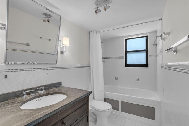 1800 Collins Avenue 10F, Miami Beach, FL 33139