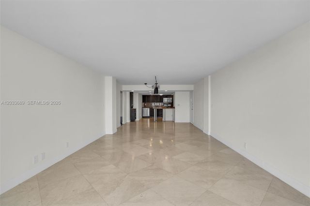 1800 Collins Avenue 10F, Miami Beach, FL 33139