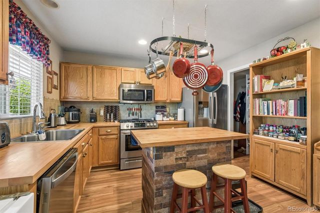 10140 Fairfax Court, Denver, CO 80229