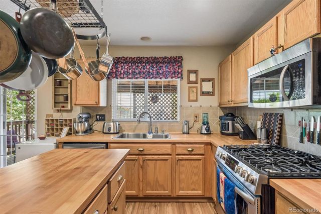 10140 Fairfax Court, Denver, CO 80229