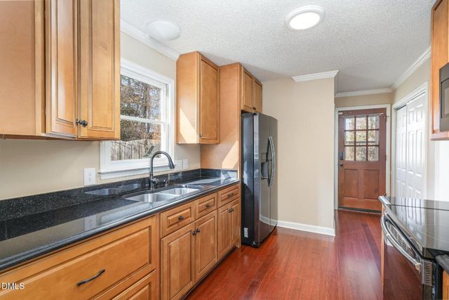 7329 Bassett Hall Court, Raleigh, NC 27616