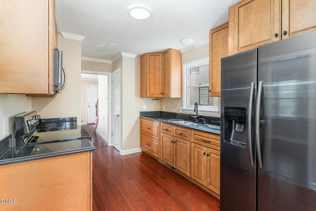 7329 Bassett Hall Court, Raleigh, NC 27616