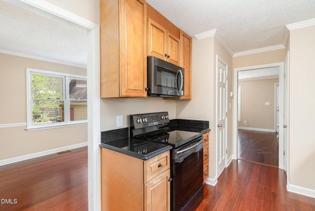 7329 Bassett Hall Court, Raleigh, NC 27616