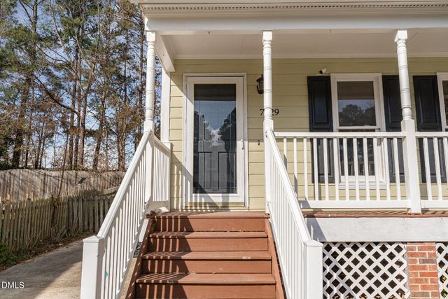 7329 Bassett Hall Court, Raleigh, NC 27616