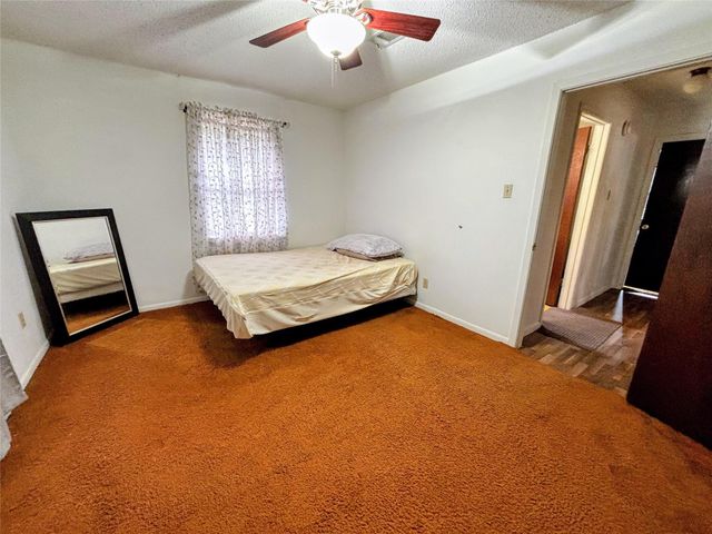 214 Mills Drive, Livingston, TX 77351