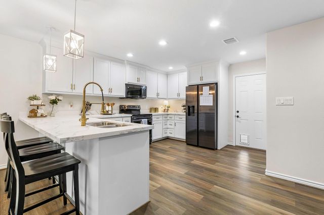 429 Wood Haven, Livingston, TX 77351